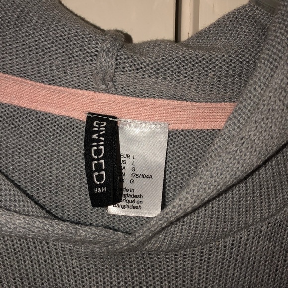 H&M crop knit sweater - Picture 2 of 3